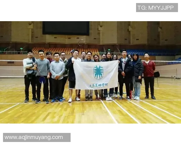 上海羽毛球队的节奏变化与战绩分析探讨 上海羽毛球队的节奏变化与战绩分析探讨