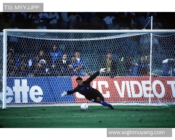 卡卡传奇再现足球世界的辉煌与激情，重温绿茵场上的经典瞬间与感动